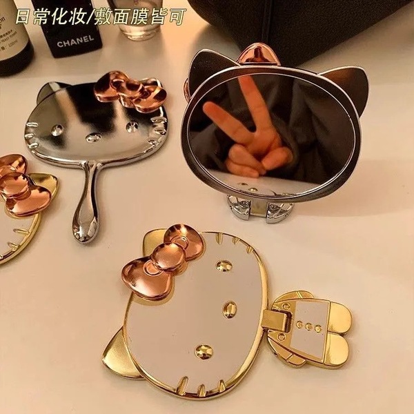 HelloKitty Mirror